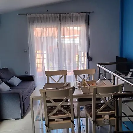 Blue * 尼亚·蒙达尼亚