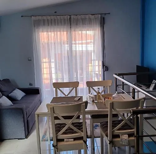 Blue * 尼亚·蒙达尼亚